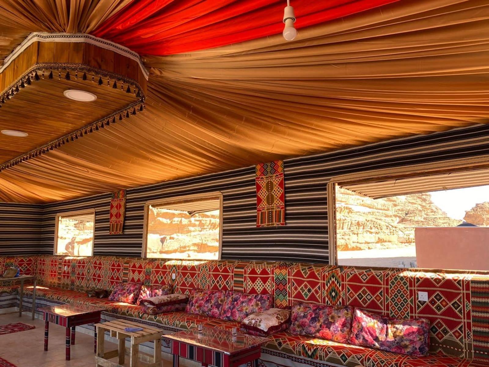 Bedouin Life Camp Hotel Wadi Rum Ngoại thất bức ảnh