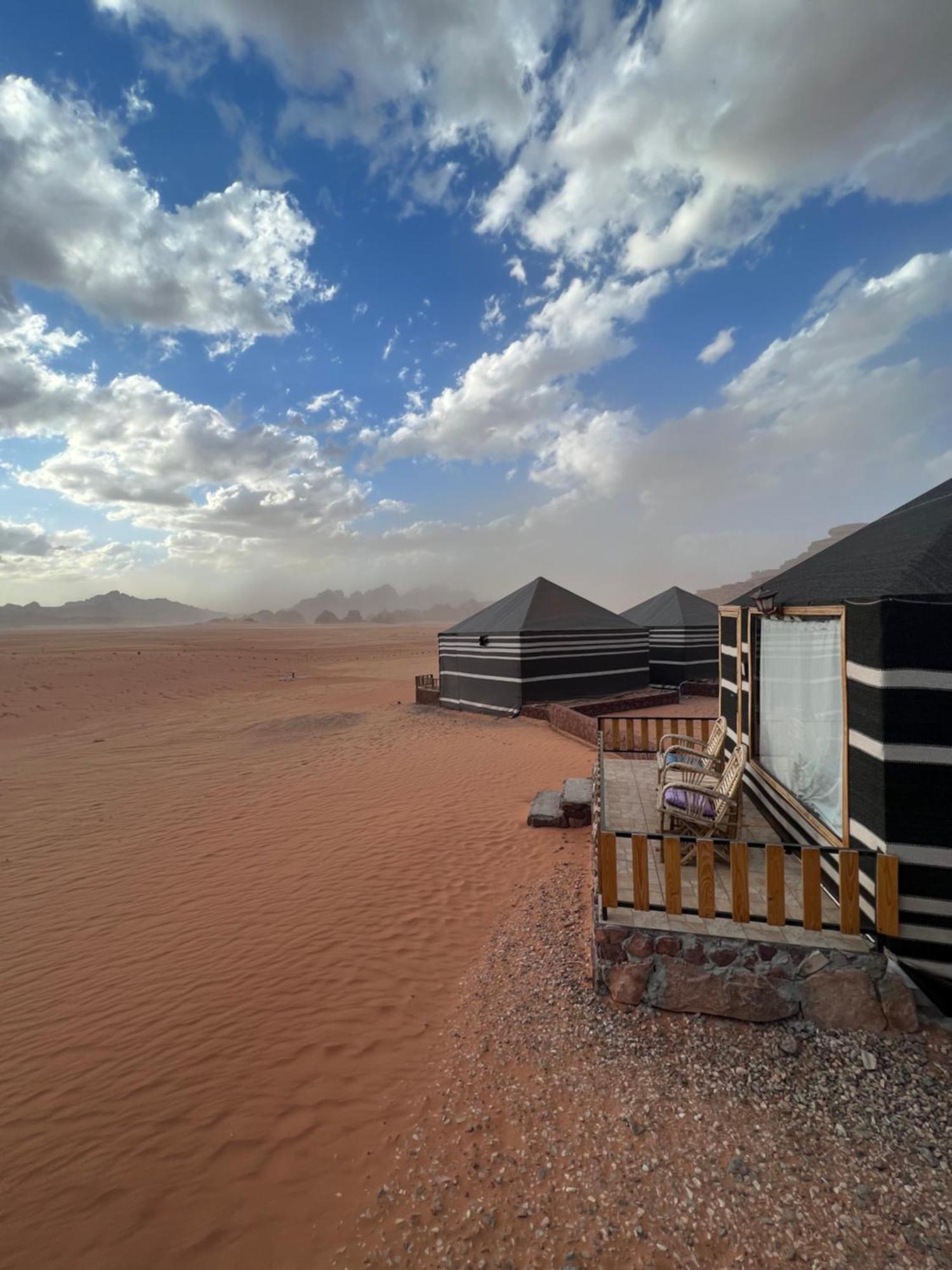 Bedouin Life Camp Hotel Wadi Rum Ngoại thất bức ảnh
