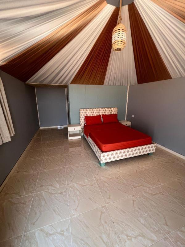 Bedouin Life Camp Hotel Wadi Rum Ngoại thất bức ảnh