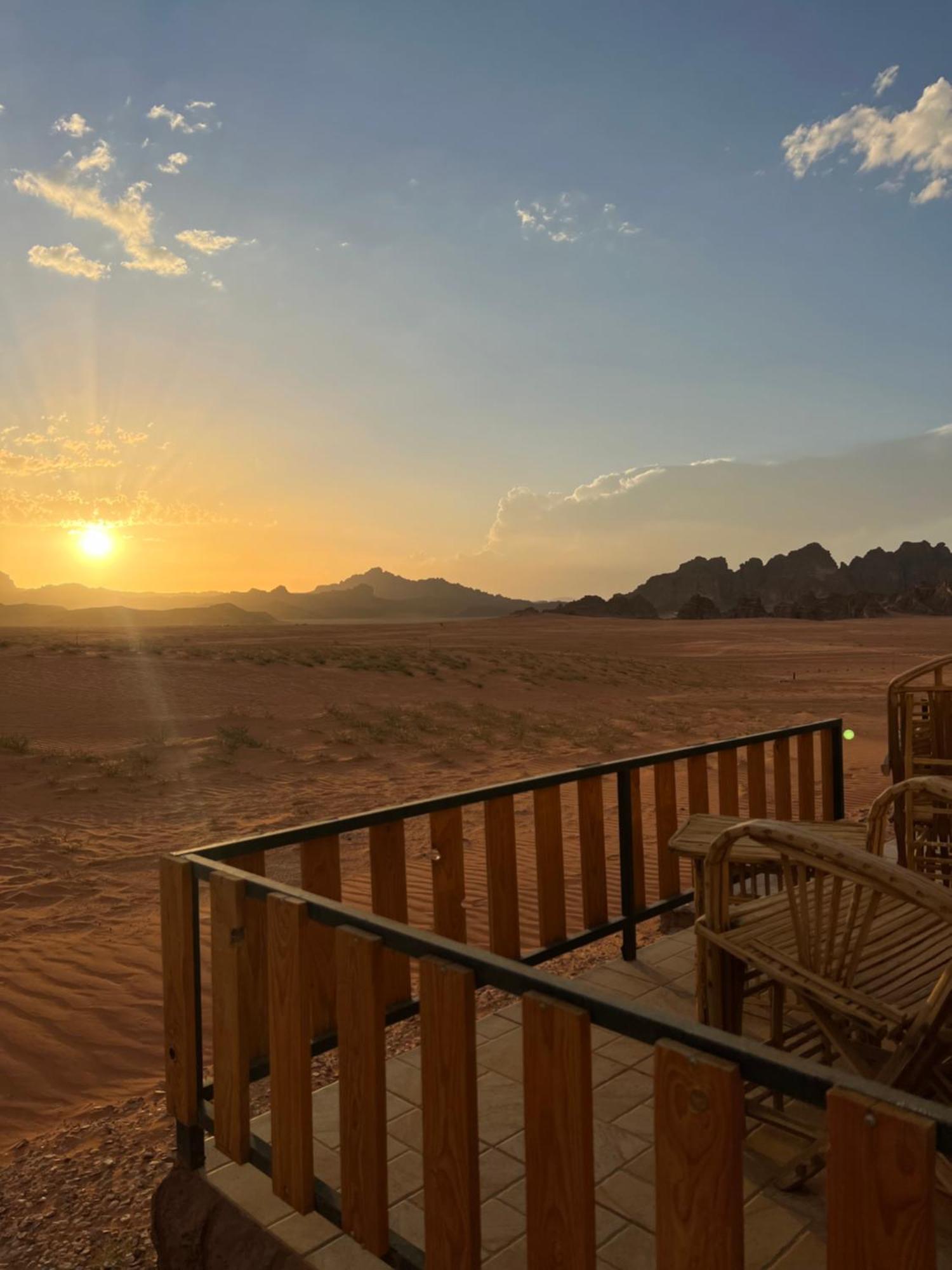 Bedouin Life Camp Hotel Wadi Rum Ngoại thất bức ảnh