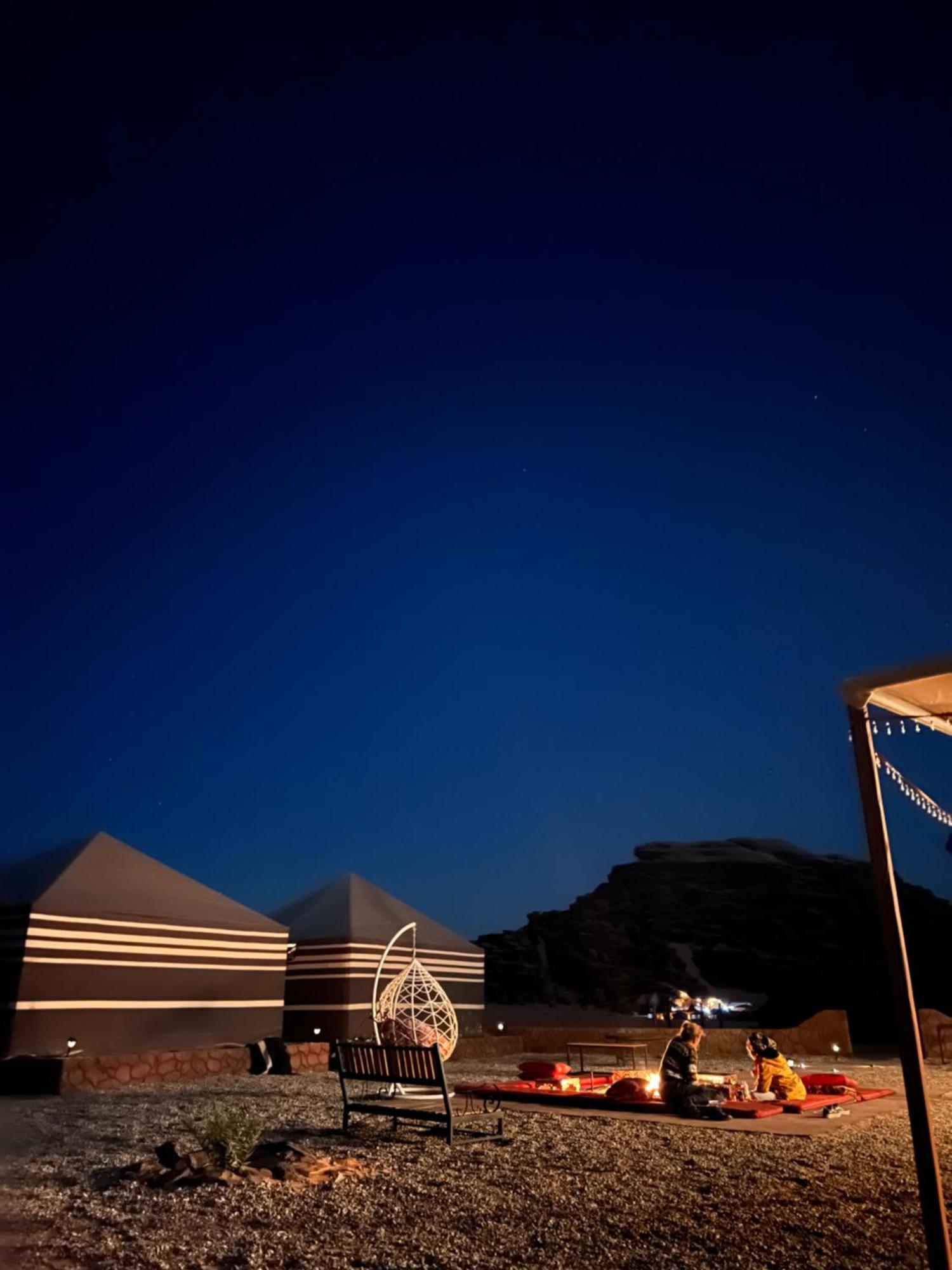 Bedouin Life Camp Hotel Wadi Rum Ngoại thất bức ảnh