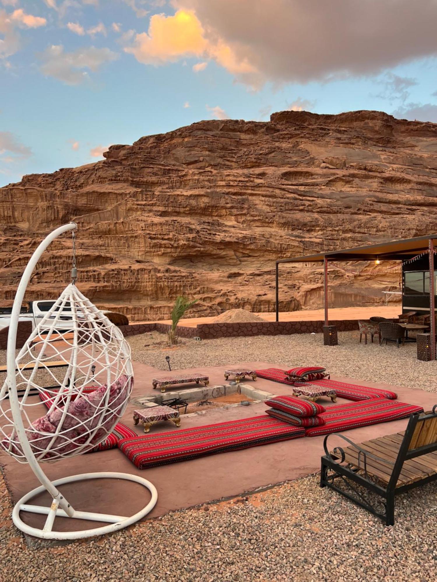Bedouin Life Camp Hotel Wadi Rum Ngoại thất bức ảnh